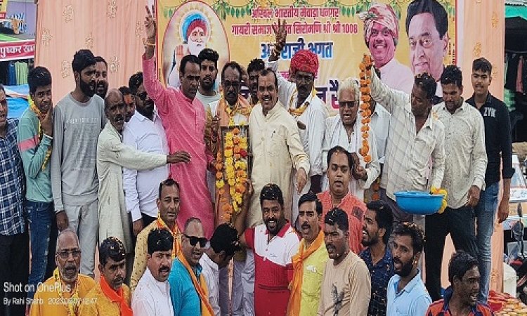 NEWS: श्री कृष्ण जन्माष्टमी पर्व, धनगर गायरी समाज ने निकाली वाहन रैली, राजकुमार अहीर मित्र मंडल ने किया स्वागत, पढ़े खबर