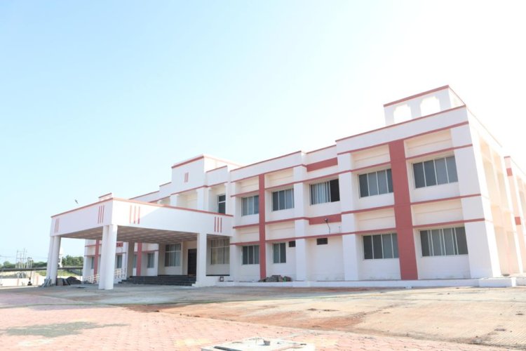 NEWS: जिले का ये कालेज, तोड़ा 5 साल का रिकार्ड,इस वर्ष लिया 250 विद्यार्थियों ने एडमिशन,और अब नवीन भवन भी बनकर तैयार,जल्द होगा उद्घाटन,पढ़े खबर