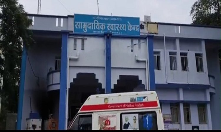 BIG NEWS: मनासा-रामपुरा रोड़ पर भीषण सड़क हादसा, रात के अंधेरे में पलटा ट्रक, एक की मौके पर मौत, तो 12 से ज्यादा घायल, इतनों को किया रैफर, कैसे हुई घटना...! पढ़े मनीष जोलान्यां की खबर