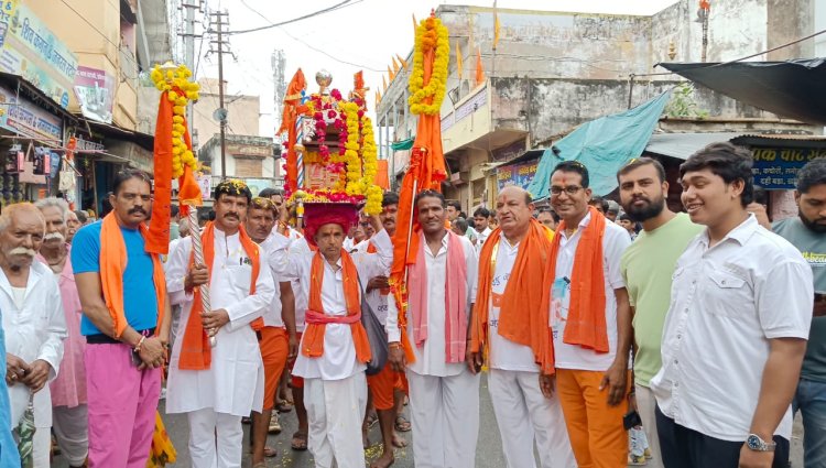 NEWS :दुरी 280 किलोमीटर की,ओर निकल पड़े श्री चारभुजा जी,इस दिन पहुचेगे श्रद्धालु,जयकारो से गूंजा मनासा,पढ़े ये खबर