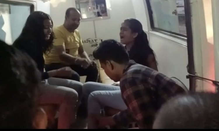 BIG NEWS: एम्बुलेंस और स्कूटी की आपस में भिड़ंत, तीन युवतियां घायल, एक एक जिला अस्पताल रैफर, कैसे हुआ हादसा...! पढ़े ये खबर
