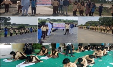 NEWS- बच्चो की मानव श्रंखला,और गगन भेदी नारे,के साथ किया मतदाताओ को जागरूक,पढ़े खबर