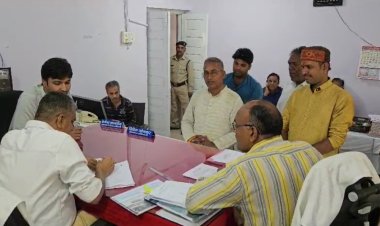 POLITICS NEWS: मल्हारगढ़ में चुनाव अब रोचक मोड़ पर,पहले कांग्रेस में बगावत,अब भाजपा में इनकी उम्मीदवार ने बड़ी टेंशन,मंत्री देवड़ा के लिए बड़ी चुनौती करेंगे पेश, पढ़े ये खबर