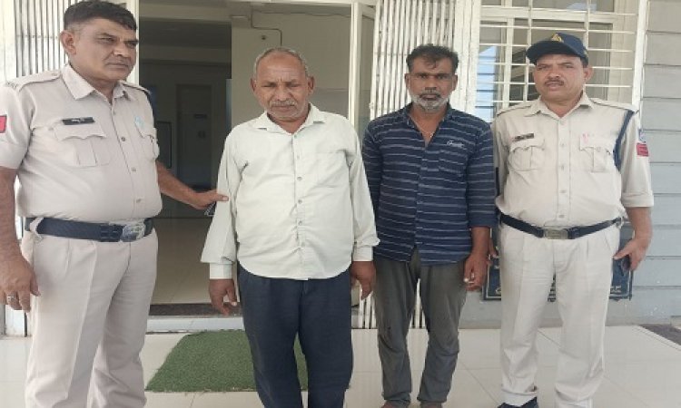 BIG NEWS: इधर आचार संहिता लागू, और उधर बघाना पुलिस की बड़ी कार्यवाही, इन दो लोगों को किया गिरफ्तार, चार सालों से दें रहें थे चकमा, पढ़े खबर