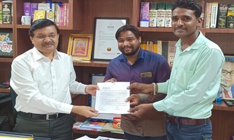 NEWS: प्रेस परिषद की मांग, और CMO ने लिखा स्वास्थ्य आयुक्त को पत्र, जीरन अस्पताल में चिकित्सक, रेडियोग्राफर और एम्बुलेंस ड्राइवर की मांग, पढ़े खबर