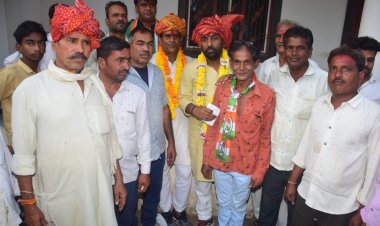 MP ELECTION :  कुचड़ोद में इन नेताओ ने साथियो सहित छोड़ा भाजपा का साथ, और ली कांग्रेस की सदस्यता, किसने किया इन नेताओ का स्वागत, ओर कोन रहे सूत्रधार ,पढ़े खबर