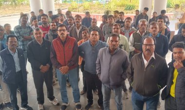 NEWS : शहडोल के प्रसन्न सिंह की हत्या पर, मंदसौर पटवारी संघ में आक्रोश, आंदोलन करने पर होंगे विवश,  हाईकोर्ट पर करी ये मांगे, पढ़े खबर