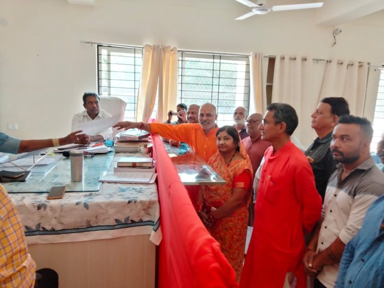 MP ELECTION 2023 : नामांकन वापसी का था अंतिम दिन, और इस बड़े ब्राह्मण चेहरे ने लिया ये बड़ा निर्णय, भाजपाई नेताओ की बातचीत भी, फिर हुआ ये.......पढ़े ये खबर