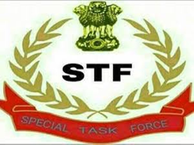 NEWS : हर्कियाखाल चेक पोस्ट पर STF टीम की बड़ी कार्यवाही, कन्टेनर में लाखो की शराब बरामद, आरोपी हुए मोके पर गिरफ्तार, वंही इनका मास्टर माइंड इतने राज्यों से फरार, पढ़े खबर