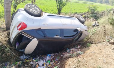 BIG NEWS : नीमच रोड पर हुआ हादसा, खाई में गिरी कार, बाइक चालक की मौत, जाने पूरा घटनाक्रम, पढ़े ये खबर