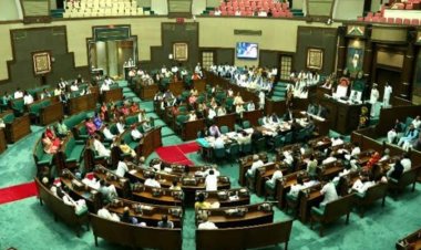 BIG BREAKING: सदन की सुरक्षा में चूक का मामला, लोकसभा में जमकर हंगामा, स्पीकर ने दो दर्जन से ज्यादा सासंदों को किया सस्पेंड, अब निलंबन की सूची में कुल इतने नाम शामिल, पढ़े खबर