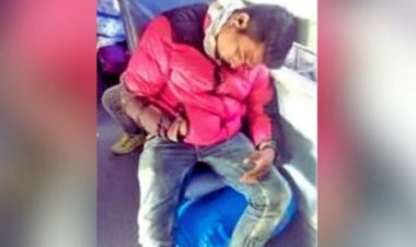 OMG ! ट्रैन में सीट पर बैठी रहीं लाश, कान में ईयर फोन भी, 300 K.M. तक यात्रियों को पता नहीं चला, फिर ऐसे हुआ घटना का खुलासा, क्या खिड़की से आ गई मौत...! पढ़े ये खबर  `