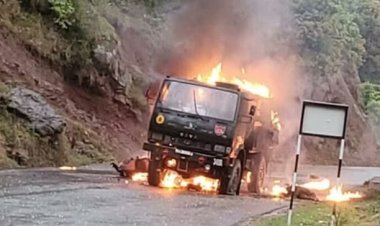 BIG NEWS : घात लगाकर बैठे आतंकी, जैसे ही आया सेना का वाहन, तो जमकर बरसाई गोलियां, पांच जवान शहीद, तो कई घायल, अब सर्च ऑपरेशन शुरू, कहां हुआ ये बड़ा घटनाक्रम...! पढ़े खबर