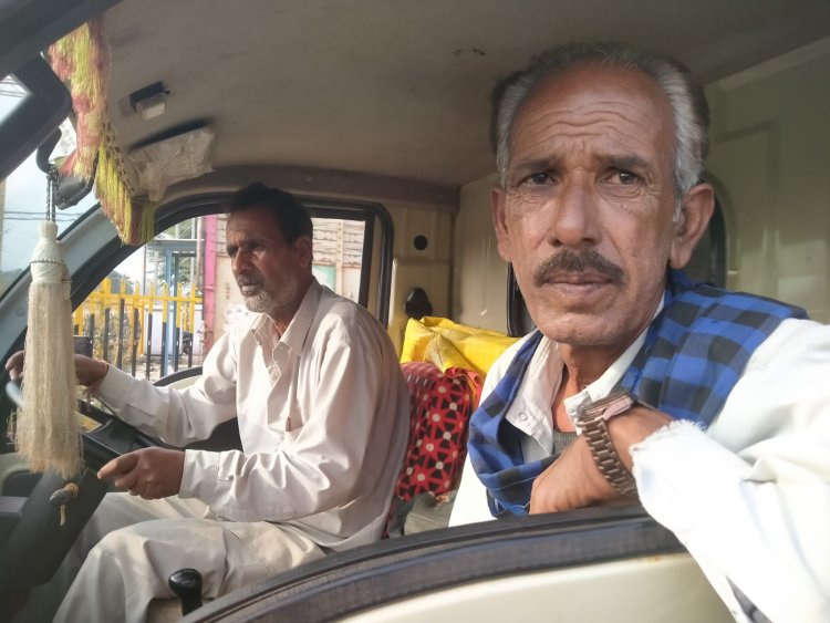 NEWS : नीमच मंडी करने पंहुचा रमेश, तो फसल के पेसो पर चोर ने बोल दिया धावा, भागने की फितरत में, लग गया पब्लिक हाथ, पढ़े खबर