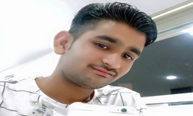 OMG ! क्रिकेट खेलने गया युवक, अचानक सीने में उठा दर्द, फिर हो गई मौत, जिला अस्पताल में आज हुआ पीएम, घटना जीरन थाना क्षेत्र के इस गांव की, पढ़े खबर