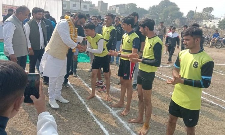 NEWS: मनासा में संभाग स्तरीय खोखो प्रतियोगिता का आयोजन, इन टीमों ने लिया भाग, विधायक मारु ने किया खिलाड़ियों का उत्साहवर्धन, पढ़े खबर