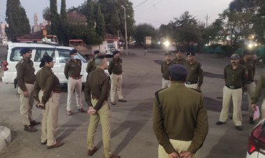 NEWS : मंदसौर SP ने किया इस थाने का आकस्मिक निरीक्षण, दिए जरुरी दिशा निर्देश, तो सुरक्षा बल से चर्चा भी, कानून व्यवस्था पर खास ध्यान, पढ़े खबर