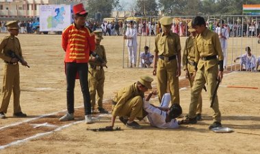 NEWS : गणतंत्र दिवस पर कलाकारों ने दिखाया अपना हुनर, भगतसिंह, सुखदेव और राजगुरु की आकर्षक प्रस्तुति, मंदसौर के इस नगर को मिला प्रथम पुरस्कार, तो नगद इनाम भी, पढ़े ये खबर