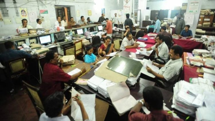 BIG NEWS : नए साल पर सरकारी कर्मचारियों को बड़ा तोहफा, अवकाश का एलान, इतने दिनों तक कार्यालय बंद, CM ने भी किया कैलेंडर का विमोचन, देखे पूरी लिस्ट, पढ़े ये खबर