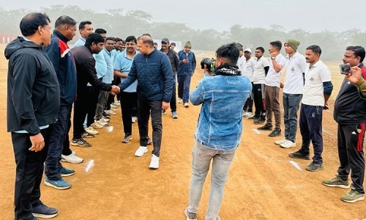 NEWS: जिला पुलिस नीमच के तत्वाधान में आयोजित दो दिवसीय अंतर्विभागीय क्रिकेट प्रतियोगिता का समापन, ये टीम रही विजेता, पढ़े खबर
