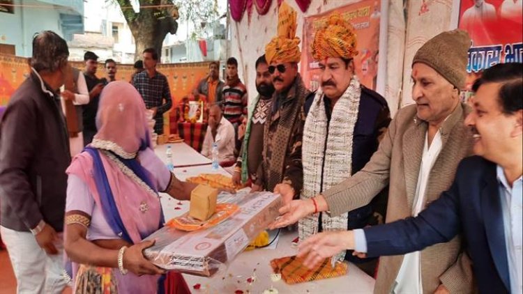 NEWS: विकसित भारत संकल्प यात्रा, ग्राम कराडिया महाराज और हरनावदा में कार्यक्रम संपन्न, विधायक परिहार बोले- पीएम मोदी के नेतृत्व में महिलाओं, किसानों, युवाओं और गरीबों के कल्याण का संकल्प पूरा, पढ़े खबर