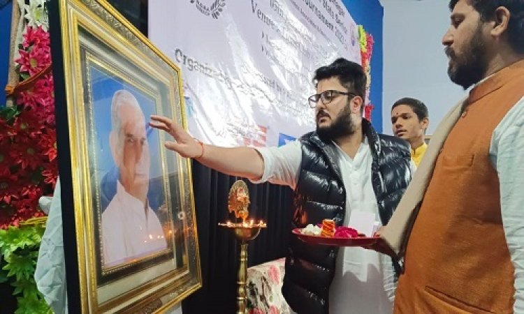 BIG NEWS : स्वर्गीय कश्मीरीलाल अरोरा की स्मृति में राज्य स्तरीय बैडमिंटन प्रतियोगिता का आयोजन, समाजसेवी अशोक अरोरा व अरुल अरोरा ने किया शुभारंभ, प्रदेशभर के इतने खिलाड़ी लेंगे हिस्सा, पढ़े खबर