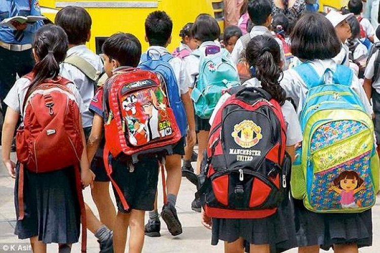 BIG NEWS: शीतलहर का प्रकोप, नीमच जिले में स्कूलों का समय बदला, अब इस समय से होंगे संचालित, कलेक्टर दिनेश जैन ने जारी किएं आदेश, शासकीय-निजी विद्यालयों के लिए तत्काल प्रभाव से लागू...! पढ़े खबर