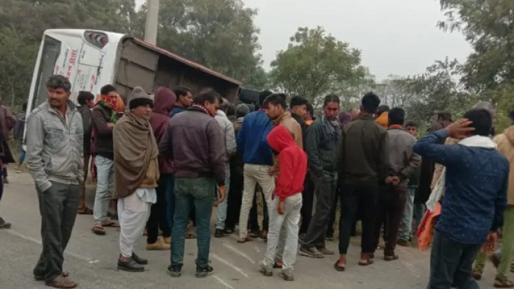 BIG NEWS: बड़ी सादड़ी से उदयपुर जा रही बस पलटी, मौके पर मची चीख-पुकार, कई यात्रियों को आई चोटे यात्री घायल, तो ड्राइवर की हो गई ये हालत...! पढ़े खबर