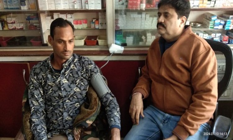 BIG NEWS: जिला प्रशासन फ्री बी.पी. चेकअप अभियान, अब तक 2 हजार से ज्यादा लोगों की नि:शुल्क जांच, इतने व्यक्तियों का ब्लड प्रेशर असामान्य, मेडिकल संचालक ने दी ये सलाह, पढ़े खबर