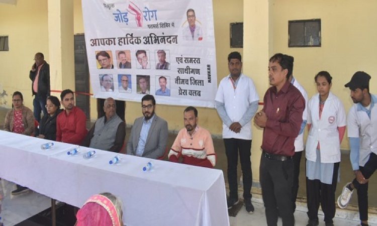 NEWS: नीमच जिला प्रेस क्लब का निःशुल्क शिविर संपन्न, डॉक्टरों ने दिया परामर्श, 150 से ज्यादा लोगों ने लिया लाभ, पढ़े खबर