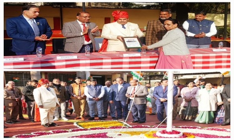 NEWS : नीमच न्यायालय में हर्षोल्लास के साथ मनाया गणतंत्र दिवस, सुशांत हुद्दार ने किया ध्वजारोहण, कर्मचारियों को भी किया पुरस्कृत, पढ़े खबर