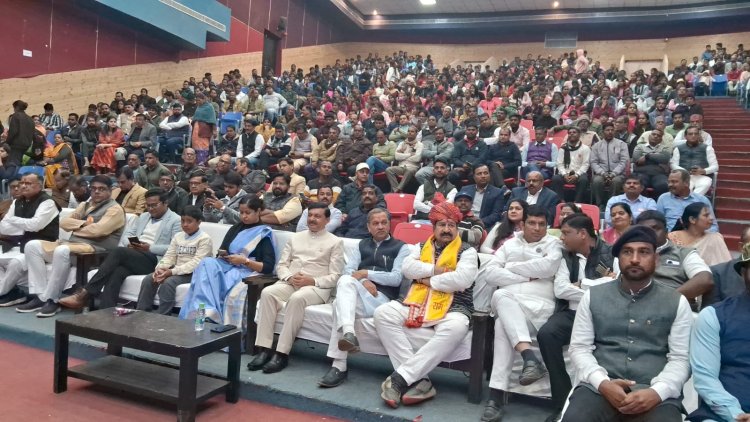 NEWS : जिला प्रशासन द्वारा नीमच में लोकतंत्र का उत्सव, नागरिकों ने किया प्रदर्शनी का अवलोकन, कलेक्टर सहित यह विधायक भी रहे मौजूद, पढ़े खबर