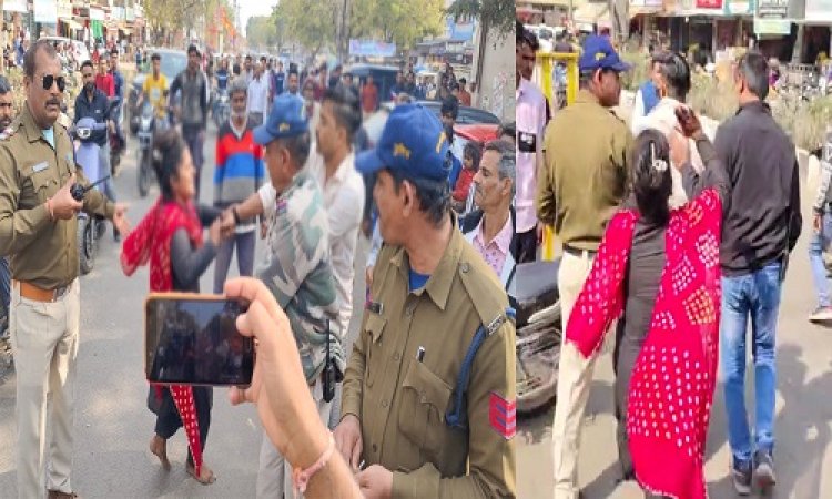 BIG BREAKING: नीमच के बीच चौराहे पर युवती ने की युवक की पिटाई, लोगों का जमावड़ा, फिर पुलिस भी आई मौके पर, घटना कैंट थाना क्षेत्र की, पढ़े ये खबर