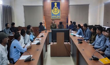 BIG NEWS: पुलिस कंट्रोल रूम पर हाईलेवल बैठक, होटल संचालक हुए शामिल, दस्तावेज तो जरुरी, इस प्रक्रिया का दिया प्रशिक्षण, अगर ठहरा ऐसा कोई, तो तुरंत पुलिस को पहुंचेगी सूचना, एसपी ने दिए आवश्यक निर्देश, पढ़े खबर
