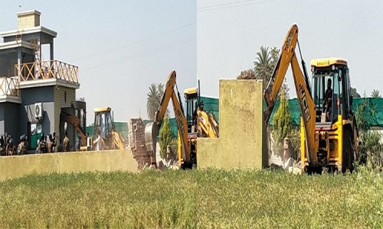 BIG BREAKING : गोलीकांड के मास्टर माइंड बाबू सिंधी का फॉर्म हाउस जमींदोज, चौथखेड़ा में जिला प्रशासन और पुलिस की कार्यवाही, अवैध संपत्ति पर चल गया बुल्डोजर, पढ़े ये खबर