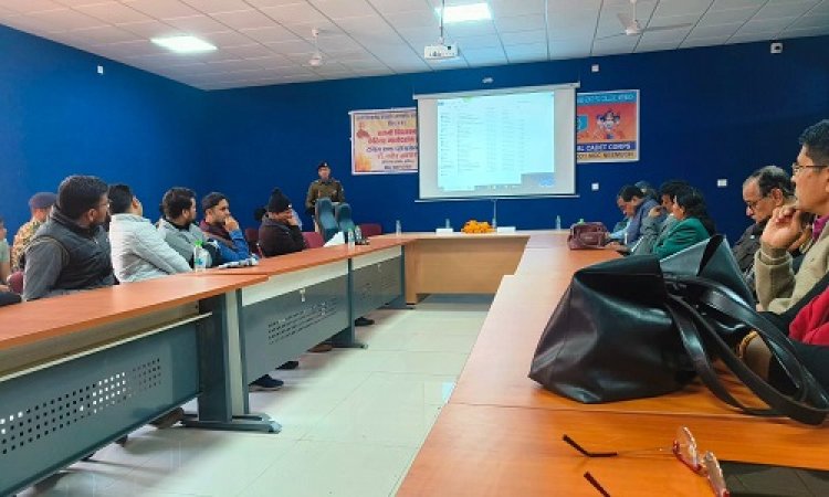 NEWS: नीमच के PG कॉलेज में इस विषय पर व्याख्यान, कमांडेंट विकास कुमार ने कहां, जीवन में विकल्प नहीं, संकल्प लें युवा, पढ़े खबर