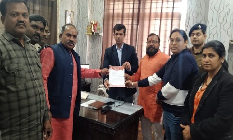 NEWS: हिन्दू जागरण मंच ने की अपराधों पर अंकुश लगाने की मांग, CM के नाम एसपी तोलानी को सौंपा ज्ञापन, पढ़े खबर