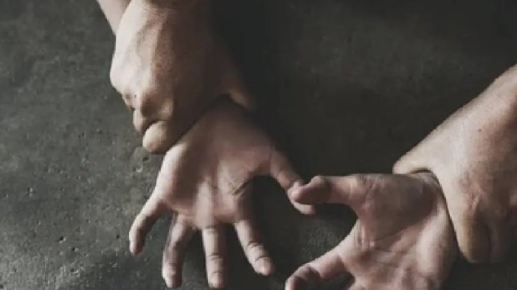 OMG ! दहल गया मध्य प्रदेश, नीमच से सटे इस जिले में बड़ी घटना, गड़ा धन निकालने का लालच, पुरुषों को भेजा यहां, फिर तांत्रिक बना हैवान, परिवार की तीन महिलाओं के साथ किया दुष्कर्म, जघन्य अपराध के लिए रचा ये खेल...! पढ़े खबर