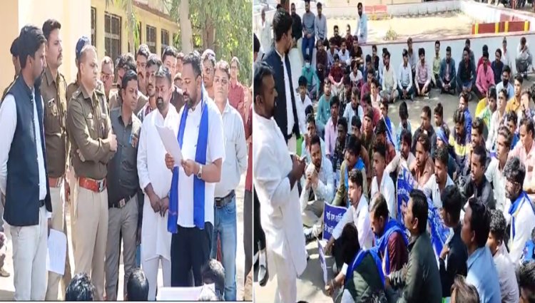 BIG NEWS: मेशी शोरूम से एसपी कार्यालय तक नारेबाजी, फिर पुलिस कप्तान के नाम ज्ञापन, हत्या का आरोप, और सख्त कार्यवाही की मांग, मामला ट्रांसपोर्ट में मिली युवक की लाश का, पढ़े खबर