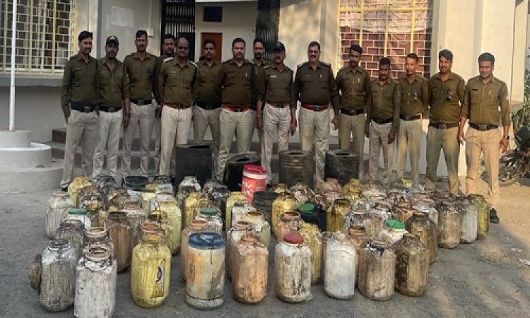 NEWS: अवैध शराब बनाने के ठिकानों पर मनासा पुलिस की दबिश, हजारों लीटर लहान जप्त, फिर मौके पर ही किया नष्ट, पढ़े खबर