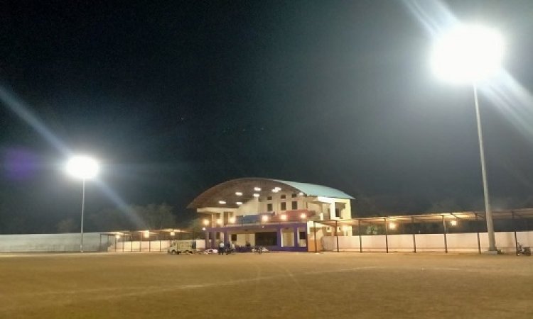 BIG NEWS: दूधिया रोशनी से जगमगाया नीमच का स्टेडियम, अखिल भारतीय फुटबाल स्पर्धा का उद्घाटन आज, मंत्री कैलाश विजयवर्गीय के मुख्य आतिथ्य में किया जाएगा शुभारंभ, लाल माटी पर इनके बीच होगा कड़ा मुकाबला, पढ़े खबर