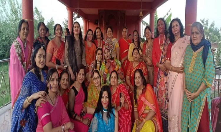 NEWS : राष्ट्र सेविका समिति ने मनाया फाग महोत्सव, मधुर गीतों के साथ खेली फूलों की होली, बरसाने में आएं नटवर नंदलाल, पढ़े खबर