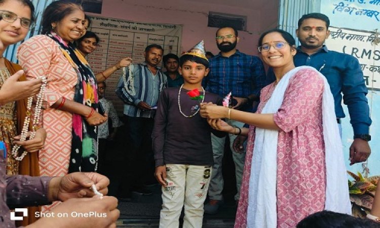 NEWS: 9 वीं एवं 11 वीं का वार्षिक परीक्षा परिणाम घोषित, विद्यालय में मनाया प्रवेशोत्सव, इन्होंने मारी अंकों में बाजी, पढ़े खबर