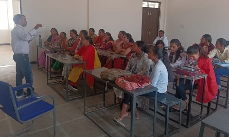 NEWS: जीरन महाविद्यालय में अंतरिक्ष काव्य प्रतियोगिता का आयोजन, नियम एवं शर्तों से इन्हें कराया अवगत, चयनित प्रतिभागी जाएंगे यहां, पढ़े खबर
