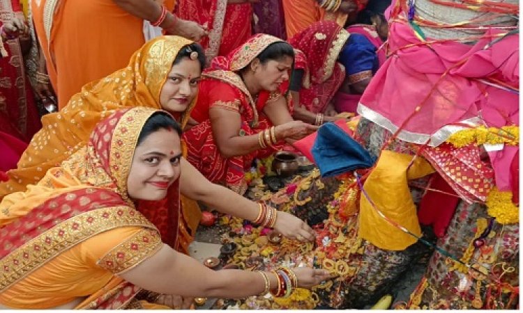 NEWS: दशामाता पर्व, महिलाओं ने पूजा पीपल वृक्ष, सुख-समृद्धि की कामना, मनासा सहित अंचल में सुबह से शाम तक चला यहीं दौर, पढ़े खबर