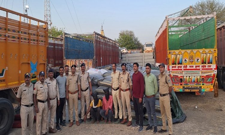 BIG NEWS: आचार संहिता, पिपलियामंडी पुलिस ने की M.P. की सबसे बड़ी कार्यवाही, ट्रक से 70 क्विंटल नशा जप्त, कीमत करोड़ों में, दो अंतर्राज्यीय तस्कर भी गिरफ्तार, अब इनकी तलाश, पढ़े खबर