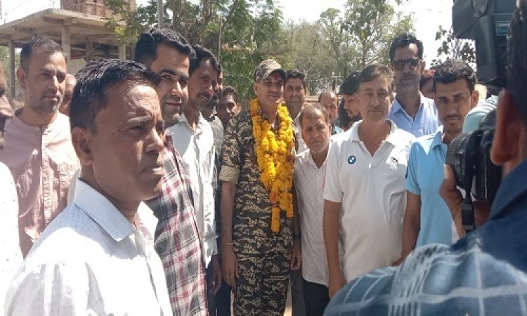 NEWS : CRPF जवान कमल जाट हुए सेवानिवृत्त, गांव लौटने पर हुआ जोरदार स्वागत, भारत माता की जय के उद्घोष के गूंज उठा हरवार, पढ़े खबर
