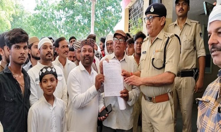 NEWS : पुलिस की एक पक्षीय कार्यवाही का विरोध, नागदा मुस्लिम वेलफेयर सोसायटी ने CSP को सौंपा ज्ञापन, की ये बड़ी मांग, पढ़े बबलू यादव की खबर