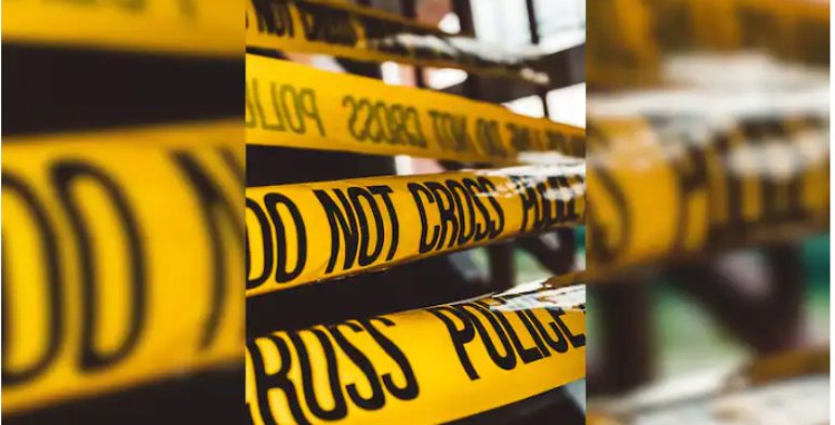 BIG BREAKING : हैवानियत की हदे पार...! सोते हुए परिवार के 8 लोगों की कुल्हाड़ी से हत्या, मासूमों को भी नहीं छोड़ा, फिर पेड़ पर मिली इसकी लाश, दहशत में लोग, पुलिस ने पूरा गांव किया सील, घटना MP के इस जिले की, पढ़े खबर