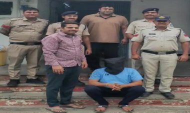 BIG NEWS : जहरीली शराब कांड मामला, पिपलियामंडी पुलिस के हत्थे चढ़ा फरार आरोपी, इतना इनाम था घोषित, यहां दबिश के बाद पुलिस को मिली सफलता, पढ़े खबर
